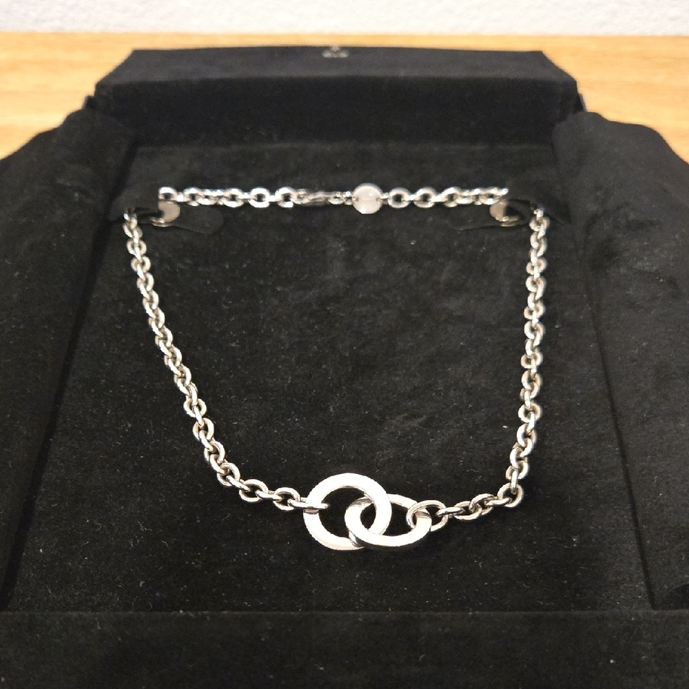 Movado Commitment Interlocking 925 Silver Necklace - Picture 9 of 10